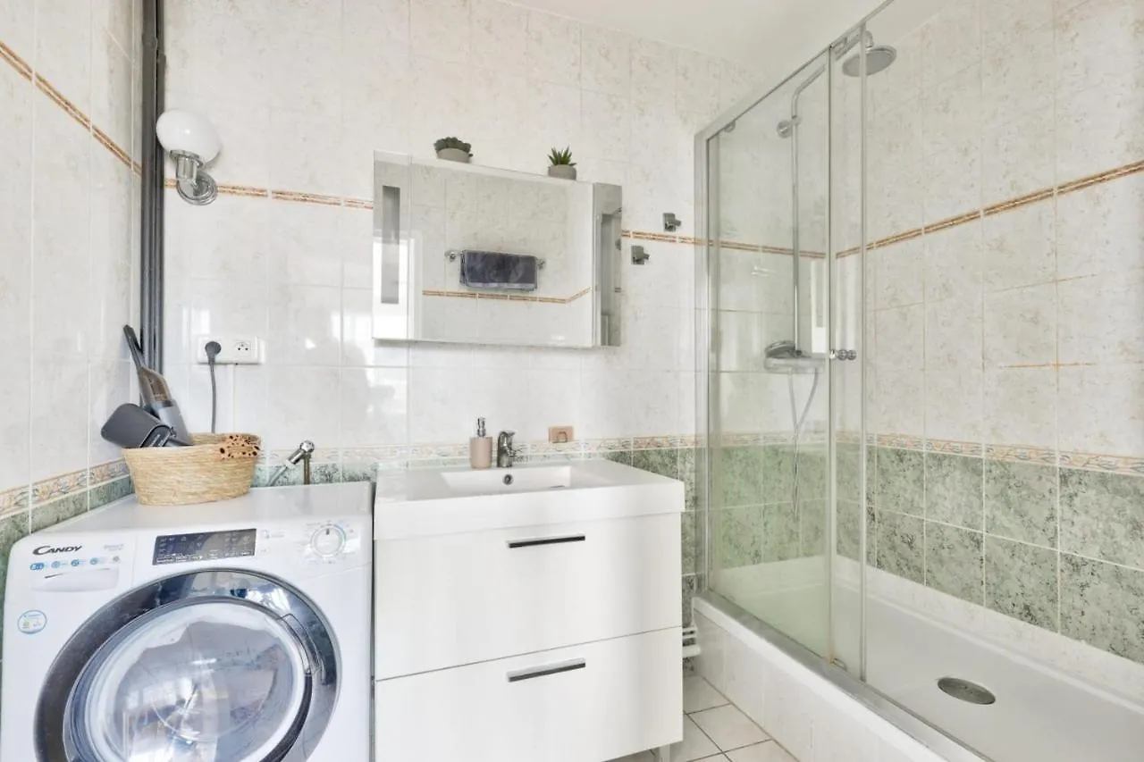 Bright Apartment For 4 - Paris 20E Nation